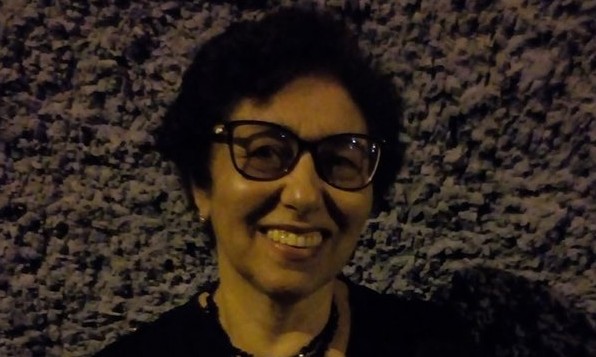 A escritora Cirlene de Pádua é uma das participas presentes no sarau e uma das organizadoras (Foto: Reprodução)