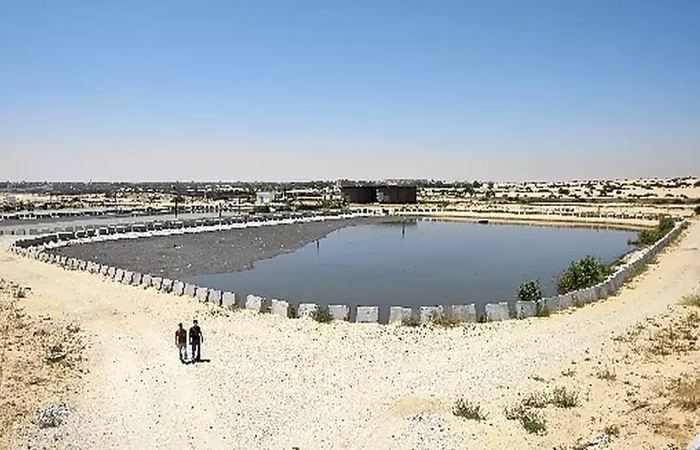 Planta de dessalinização na Faixa de Gaza: tecnologia existente hoje é cara e não fornece tanta água quanto o necessário, inviabilizando o método em grande escala (Foto: Said Khatib/AFP