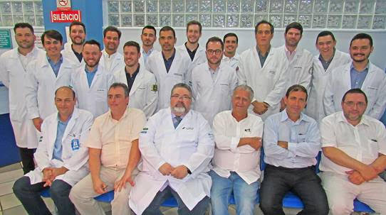Médicos Preceptores e médicos residentes da Ortopedia e Traumatologia da Santa Casa de Franca  