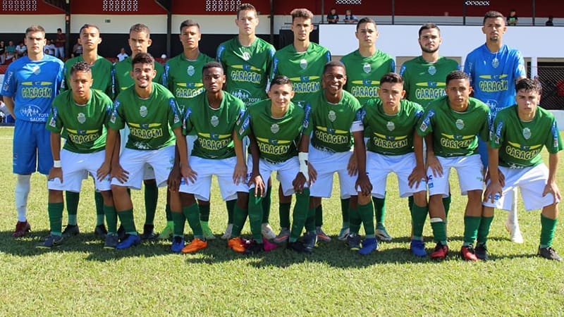Essa formação na foto fez o clássico com o Comercial neste sábado, pela 10ª rodada do campeonato (Foto: Rodolfo Cesar)