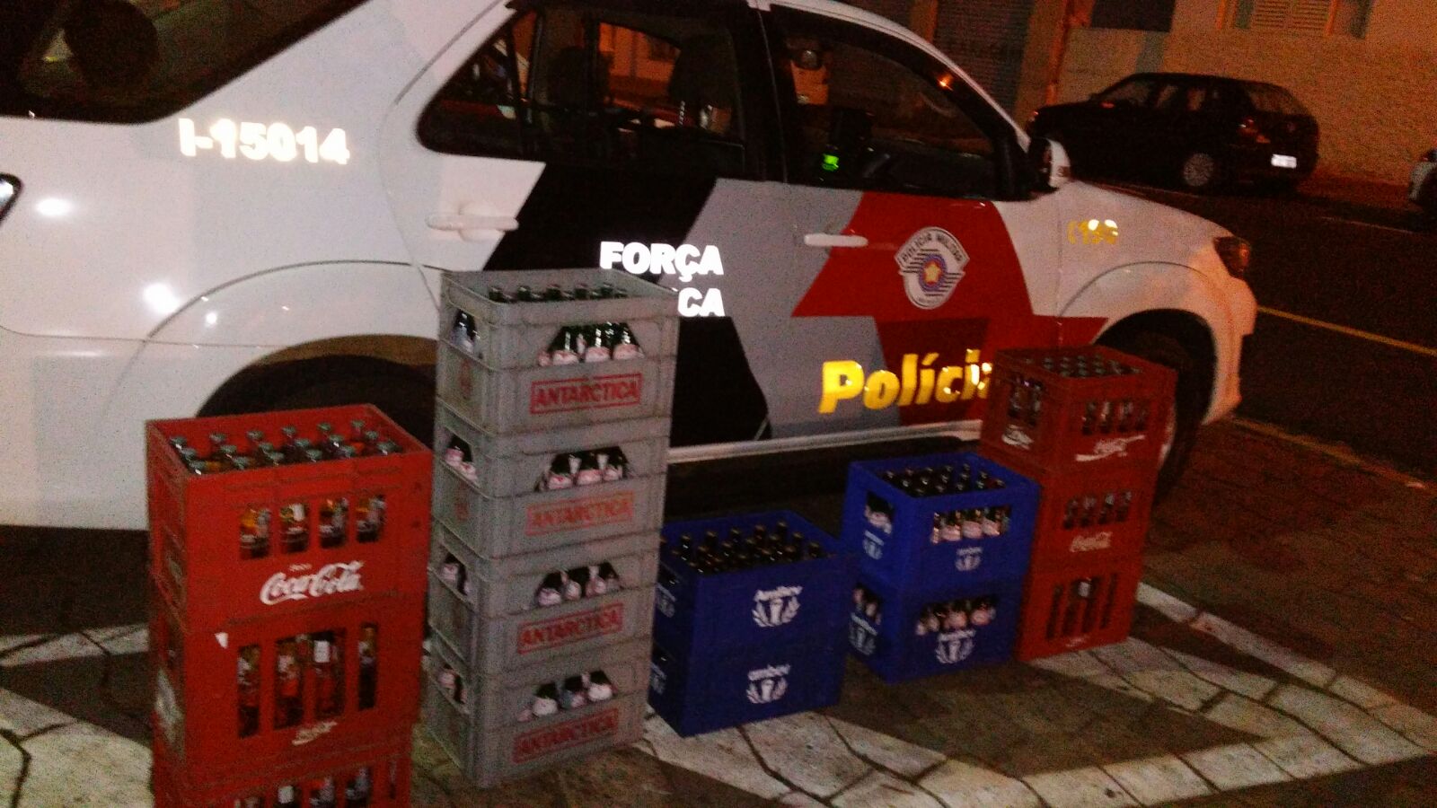 Engradados foram apreendidos em casa localizada no Jardim do Líbano