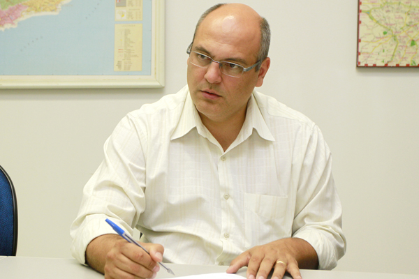   Alexandre Ferreira convidou vereadores para uma reunião 