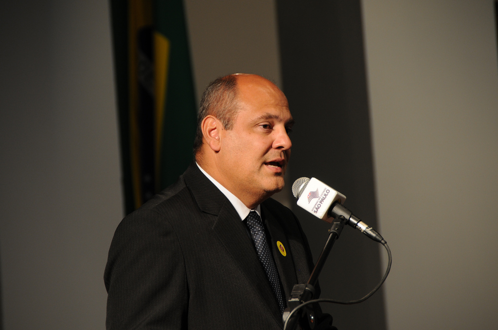 Prefeito Alexandre Ferreira deve trabalhar com orçamento de R$ 700 milhões no próximo ano (Foto: Prefeitura de Franca)
