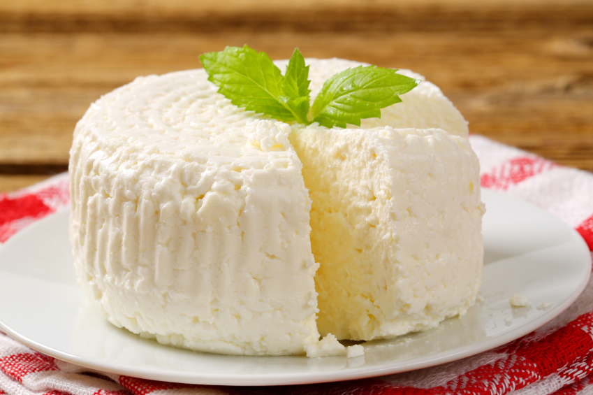 Uma fatia de 30g de ricota possui 56 calorias