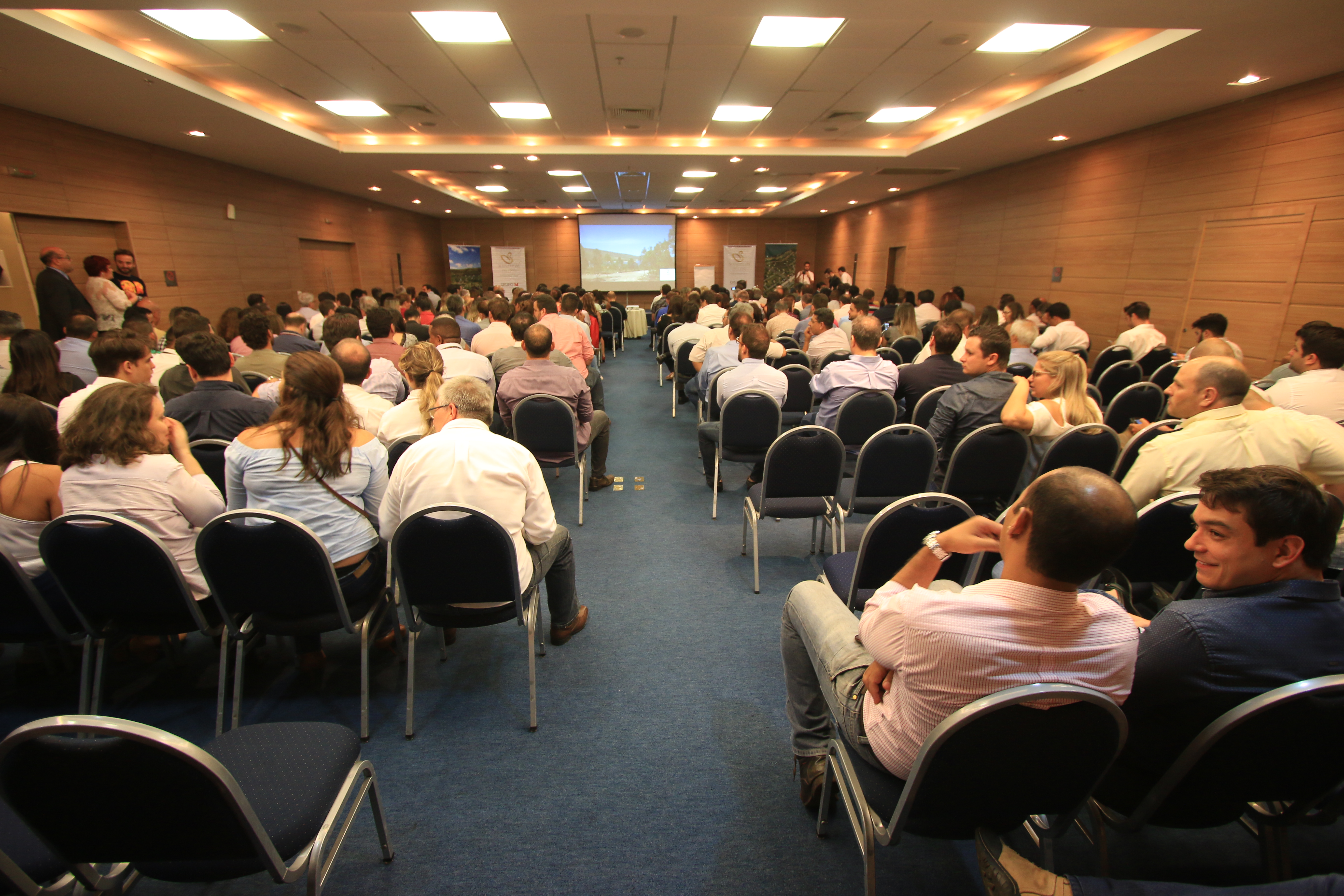 Cerca de 300 corretores e representantes das principais imobiliárias da cidade compareceram ao evento (Foto: Martinez Comunicação)