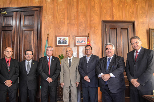 Secretário da Justiça recebe francanos que foram saber do novo Forum