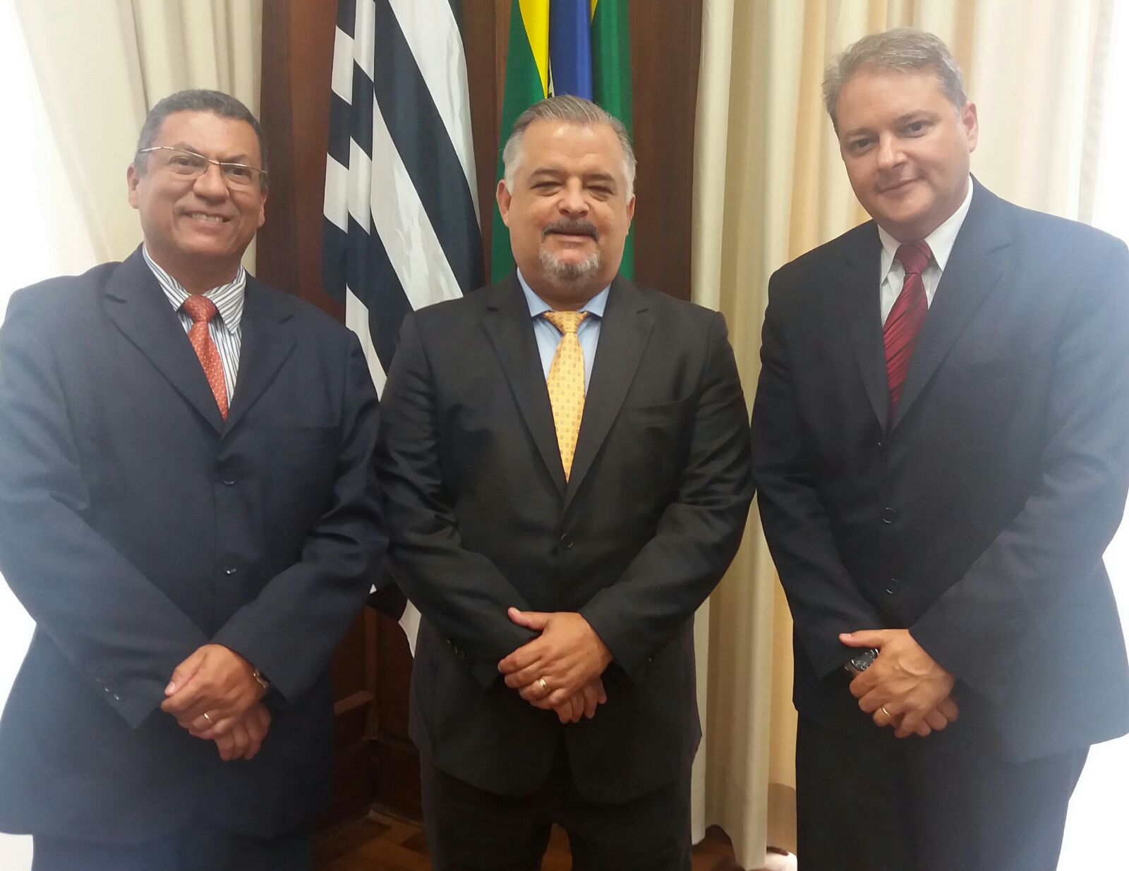 Vice-governador Márcio França recebe vereadores francanos em seu gabinete