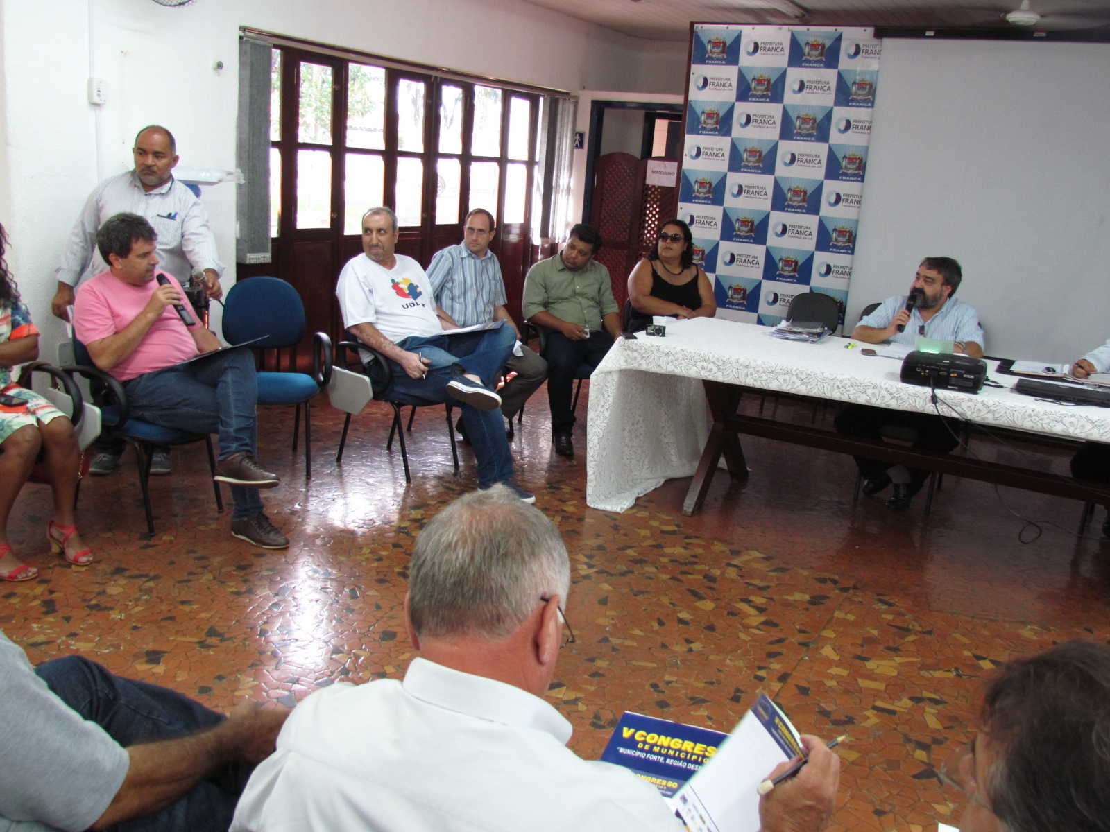 Marco Garcia cobra posição do Comam sobre os pedágios na região