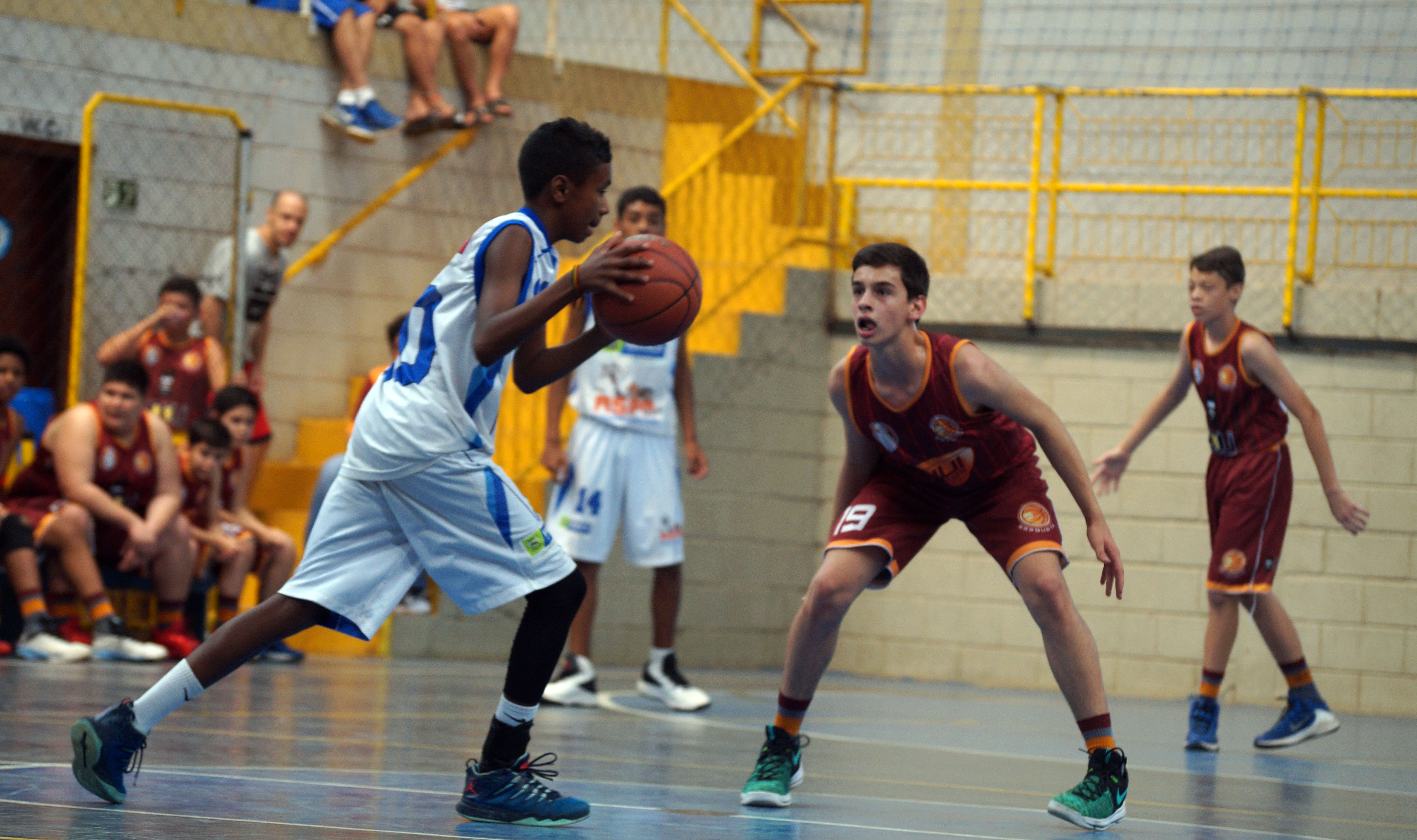 Basquete cresce no Brasil e número de fãs do esporte atinge nível histórico  - - Chuí Esportes