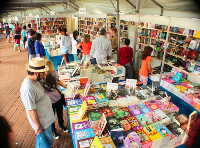 Feira Nacional do Livro de Ribeirão Preto é vetor de incentivo à leitura na cidade