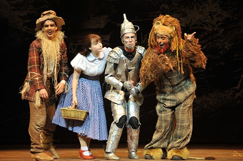 A peça O Mágico de Oz será apresentada na terça-feira, 19