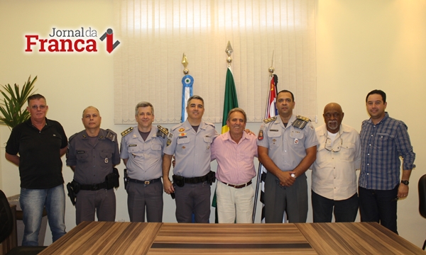 Alto comando militar de Franca, Araraquara e Sertãozinho foi recepcionado pelo prefeito de Rifaina e pelo vice Cidinho