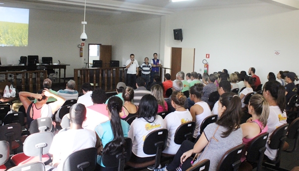 Antes da saída, voluntários ouvem palestra (Foto Circuito Regional)