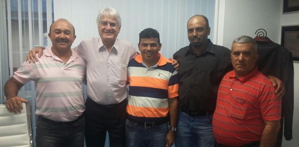 Vereador Mauro Polícia, Deputado Engler e os vereadores Marquinhos do Sindicato, Elias Delcídio - Lia e Eduardo Stefani - presidente da Câmara de RC (Foto HR Comunicação Multimídia)