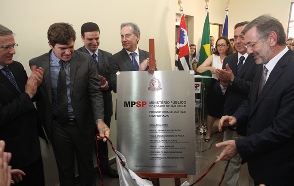 Inauguração contou com a presença do Procurador-Geral de Justiça, Márcio Fernando Elias Rosa - primeiro à direita (Foto HR Multimidia)
