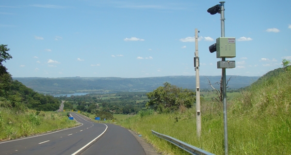 Radar na Serra de Rifaina limita velocidade a 60 km/h e funciona desde setembro (Foto HR Multimidia)