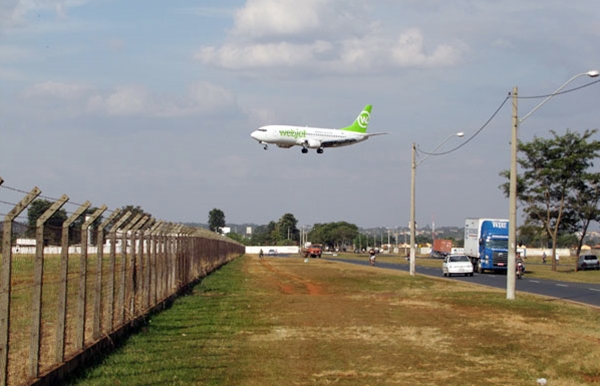 Aeroporto: guerra entre moradores e aviação (Arquivo JF)