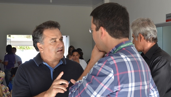 Prefeito Sebastião Henrique Dal Piccolo, de Jeriquara, com o apoiador do MS, Érico Vasconcelos (Foto HR Multimídia)