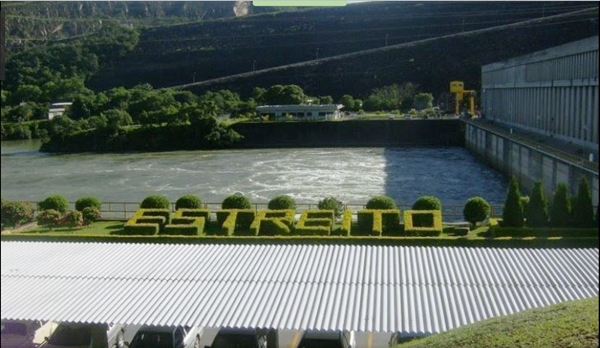 Vila Residencial do Estreito tem vários prédios em desuso (Foto Reprodução)