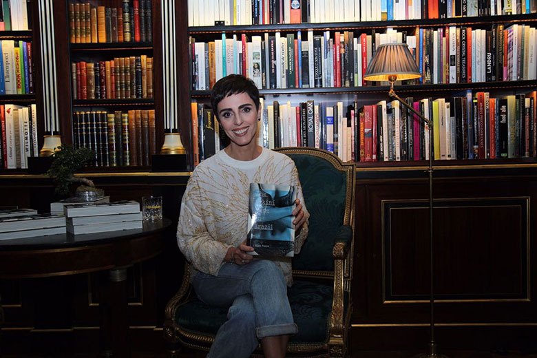 A jornalista e editora de moda Lillian Pacce, uma das mais conceituadas do ramo em todo o mundo (Foto: Divulgação)