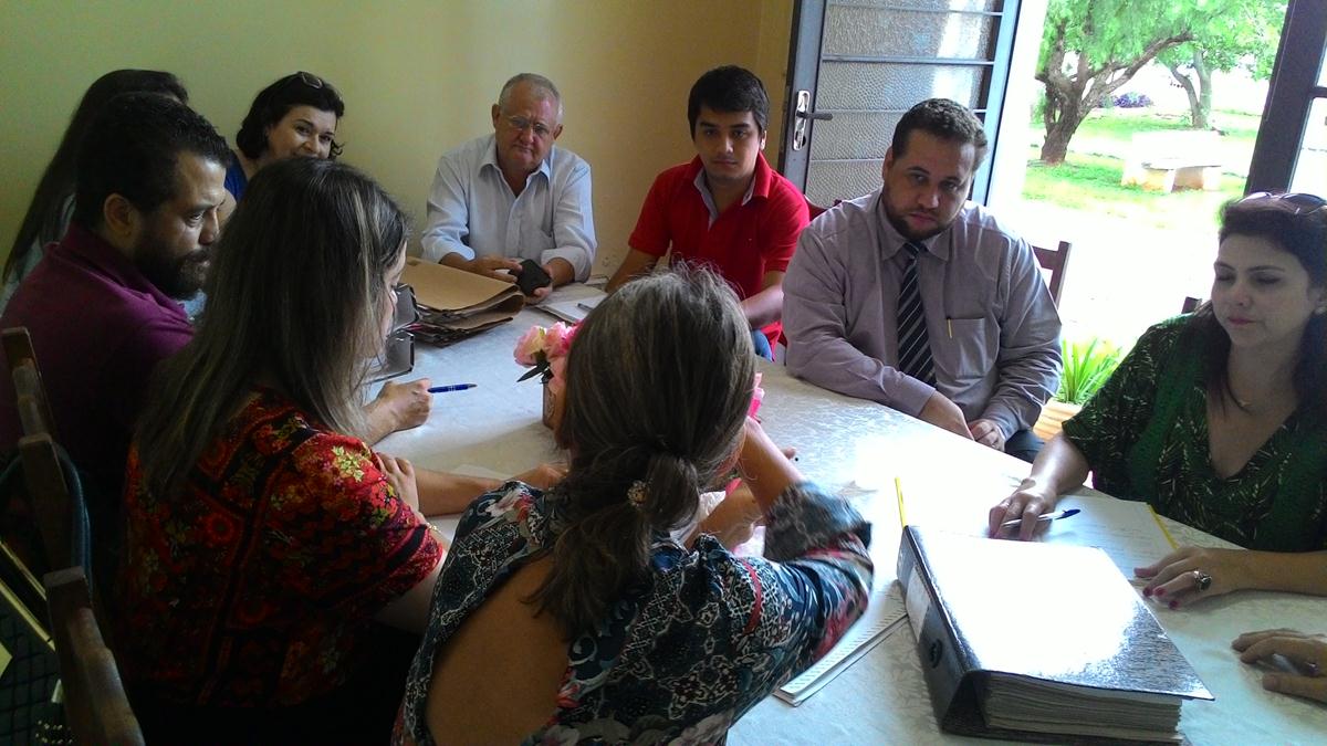 Lideranças da área de Educação se reúnem para discutir a transição (Foto: Divulgação)