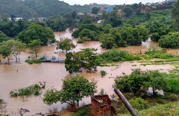 Inundação na cidade paulista de Guapiara (Foto Renan Augusto)