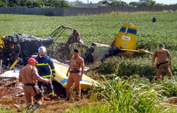 Aviao arrastou Kombi onde estavam trabalhadores rurais (Foto RPC)