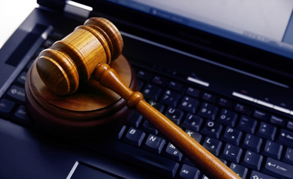 O processo digital elimina a perda de tempo com deslocamentos, dentro e fora do fórum (Foto Ilustração)
