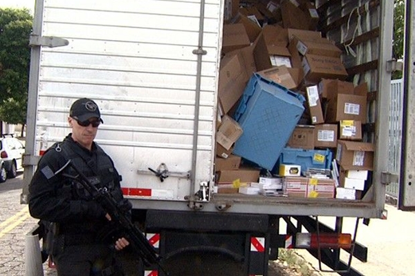 Em outro recente roubo a carga do Magazine Luiza, polícia conseguiu recuperar material levado (Foto Arquivo JF)