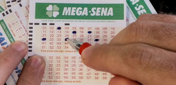 A Mega Sena segue acumulada e pode pagar R$ 135 milhões neste sábado, dia 12 (Foto Arquivo)