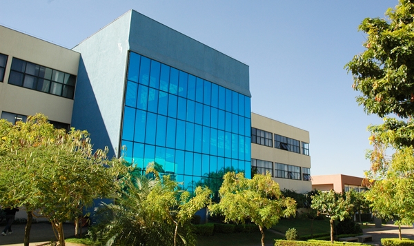 Um dos blocos da Universidade de Franca (Arquivo JF)
