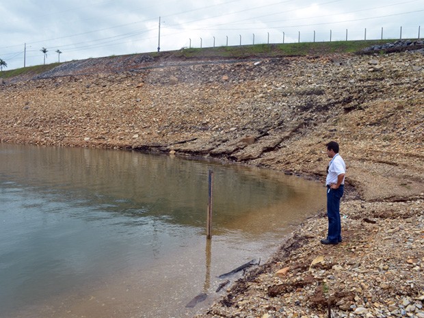 Em outubro, nível do rio causava desespero em pescadores e donos de pousadas (Foto Arquivo JF)