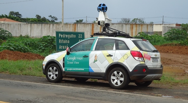 Carro do Google Street View foi 