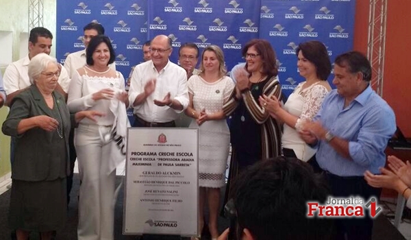O governador Alckmin e o prefeito Tião, de Jeriquara, inauguraram creche-escola