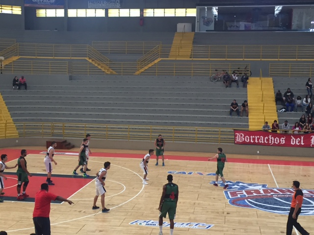 Jogo disputado no Ginásio Pedrocão foi muito equilibrado (Foto: Reprodução)