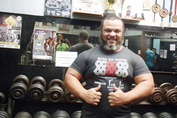 Luciano Newton Cubano Big Monster: 2016 com desafios do Sil Americano e carregar a Tocha Olímpica em Franca (Foto Arquivo Pessoal)