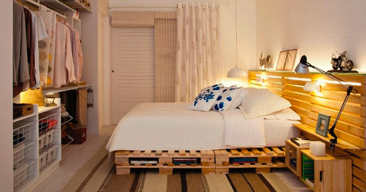 Cama, cabeceira e criado mundo feito com paletes e caixotes (Foto: Reprodução)
