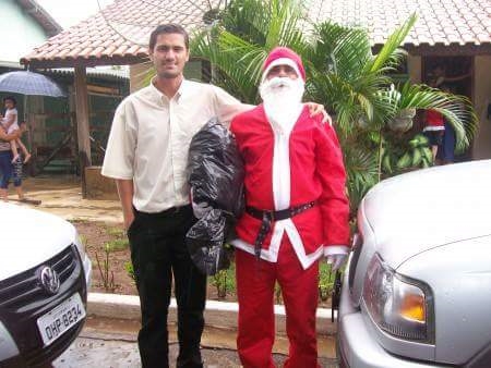 Vereador Wanderley Moreira de Carvaho - Careca (à esquerda) faz tradicional campanha (Foto Divulgação)