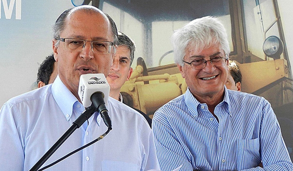 Bons companheiros ontem. Hoje, nem tanto (Foto site Roberto Engler)