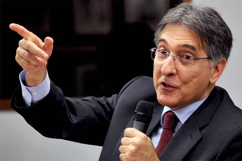 Governador entrega veículos na região (Foto Jornal da Franca)