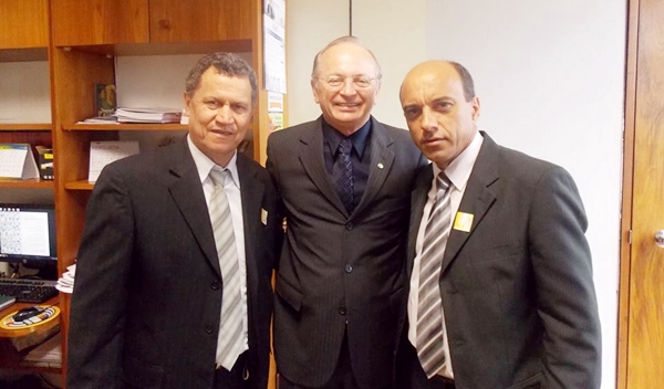 Cordeiro, Ubiali e Claudinei participam do encontro de hoje