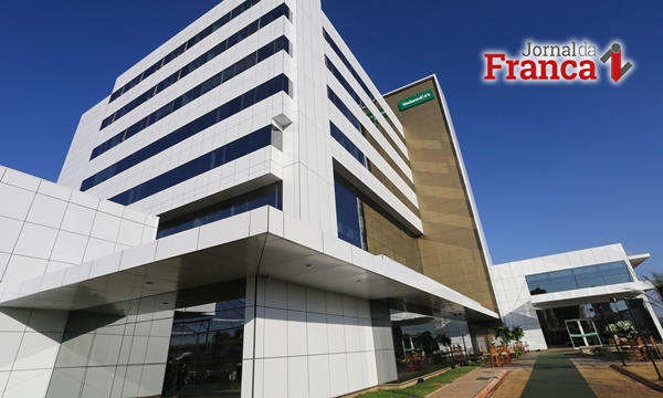 Hospital tem 140 leitos e atende média e alta complexidade a partir de 2ª