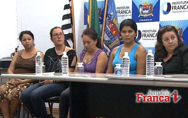 As cinco médicas cubanas também chegaram a Franca em 2014