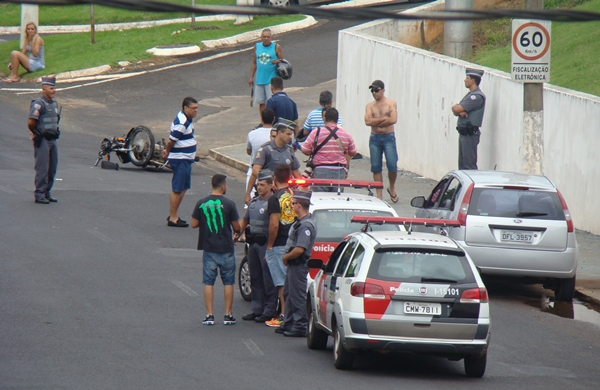 Trânsito foi desviado por quase duas horas (Foto Circuito Regional)