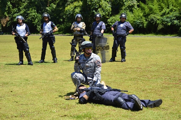 Curso ensina a resgatar vítima em situação de alto risco (Foto Segurança SP)