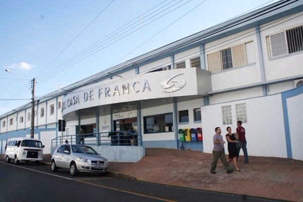 Criança foi atendida no Pronto Socorro da Santa Casa e transferida