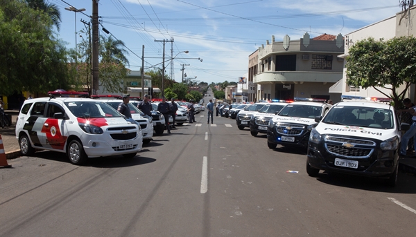 Viaturas foram entregues ontem, domingo, dia 31 (Foto Ciete Silvério)