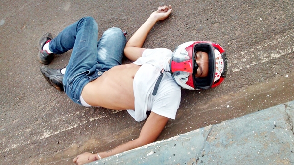 Motoqueiro ferido em janeiro, na Presidente Vargas