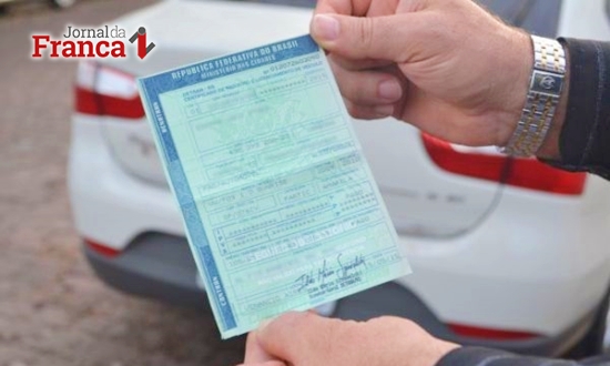 Prazo para veículos com placas final 1 termina hoje, sexta-feira, 29