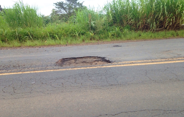 Tem buraco de todos os tamanhos, para todos os gostos (Foto Circuito Regional)